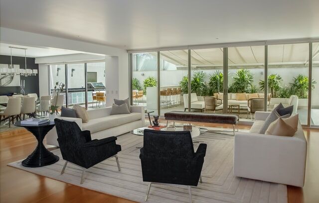 10 Luxurious Accessories You Need in Your Home Decor
